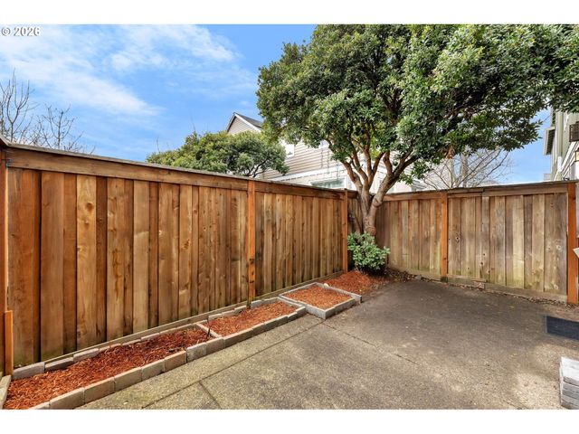 6429 Sw VINWOOD Ter, Beaverton, OR 97078