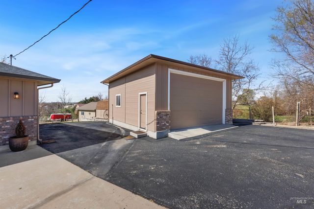 20796 Lowell Road, Caldwell, ID 83607