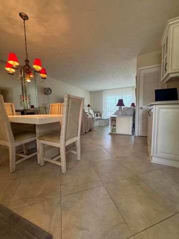 220 Kings Point Drive 210, Sunny Isles Beach, FL 33160