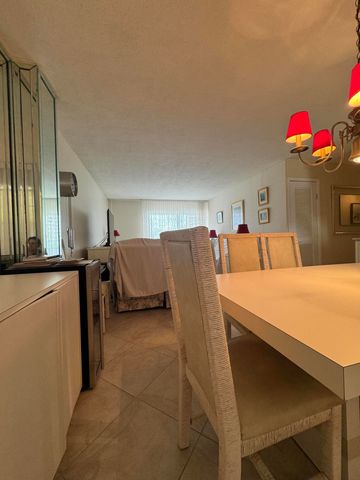 220 Kings Point Drive 210, Sunny Isles Beach, FL 33160