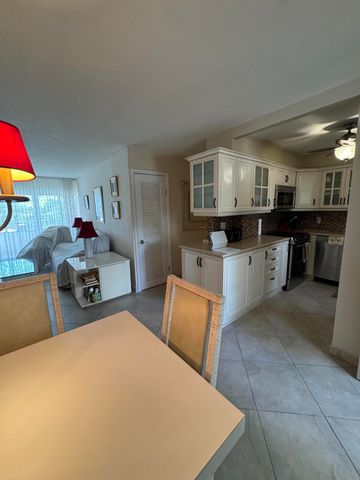 220 Kings Point Drive 210, Sunny Isles Beach, FL 33160