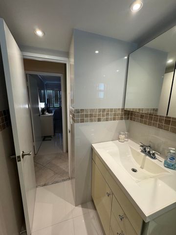 220 Kings Point Drive 210, Sunny Isles Beach, FL 33160