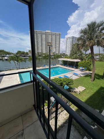 220 Kings Point Drive 210, Sunny Isles Beach, FL 33160