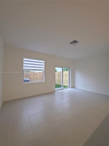 35687 SW 178th Pl, Homestead, FL 33034