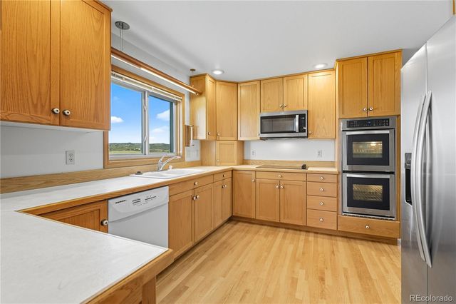 360 Sly Fox Way, Sedalia, CO 80135