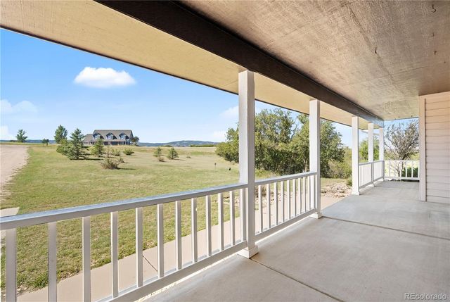 360 Sly Fox Way, Sedalia, CO 80135