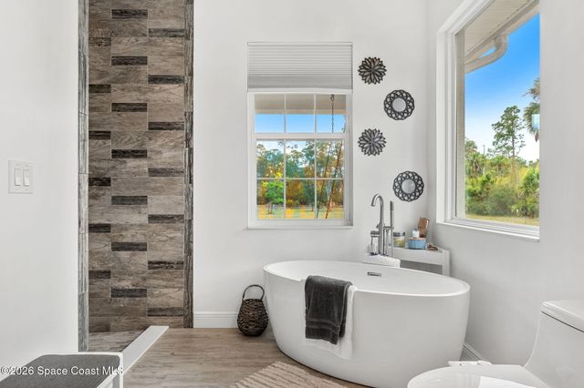 2050 Valkaria Road, Grant-valkaria, FL 32950