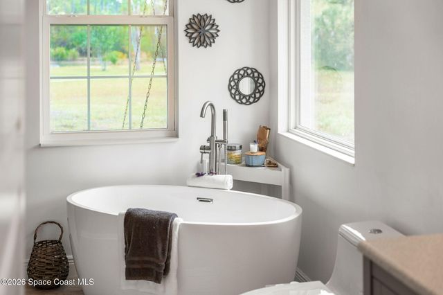 2050 Valkaria Road, Grant-valkaria, FL 32950