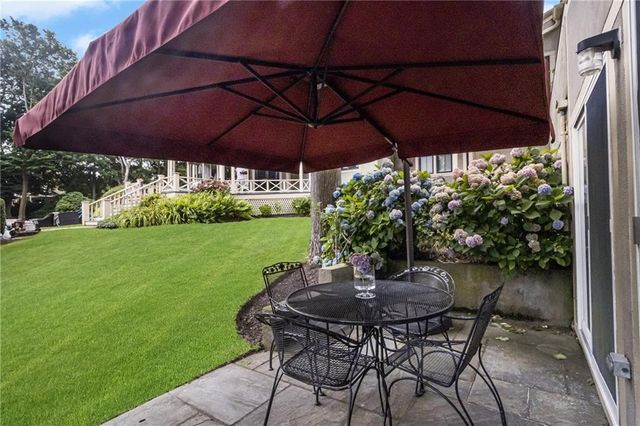 428 Gibbs Avenue 4, Newport, RI 02840