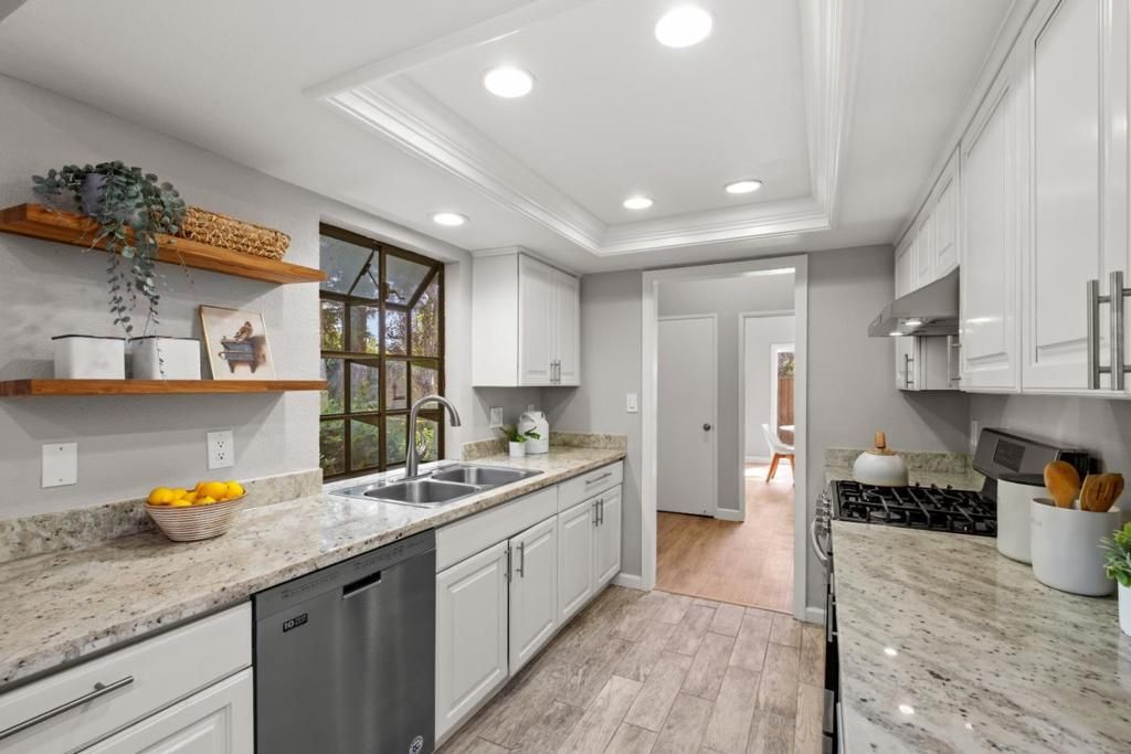 Image 8 of property listing at 36075 Vallee Terrace, Fremont, CA 94536