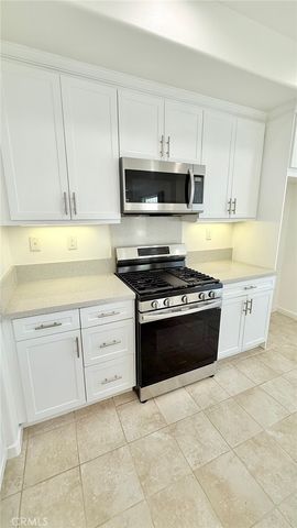 713 S Azusa A, Azusa, CA 91702