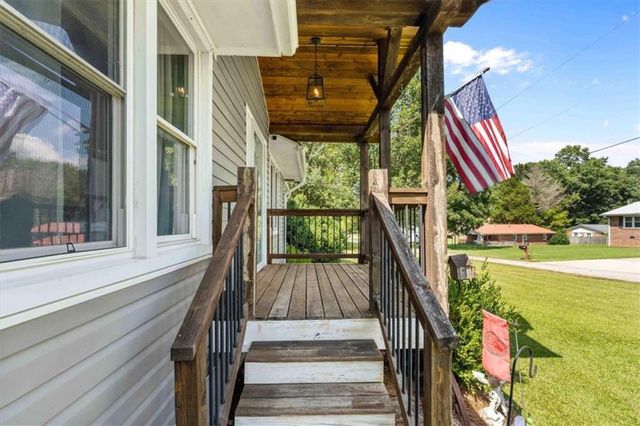 210 Poplar Street, Bowdon, GA 30108