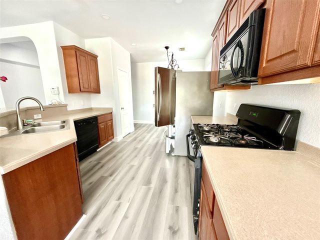 1713 Bowerton DR, Austin, TX 78754