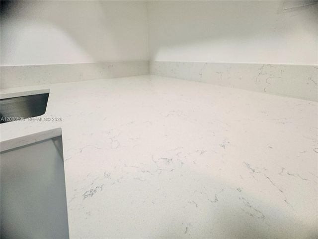 6095 W 18th Avenue S219, Hialeah, FL 33012