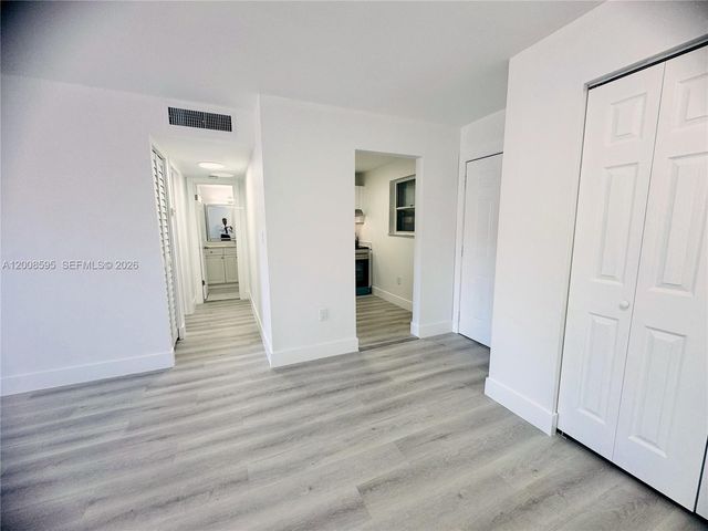 6095 W 18th Avenue S219, Hialeah, FL 33012
