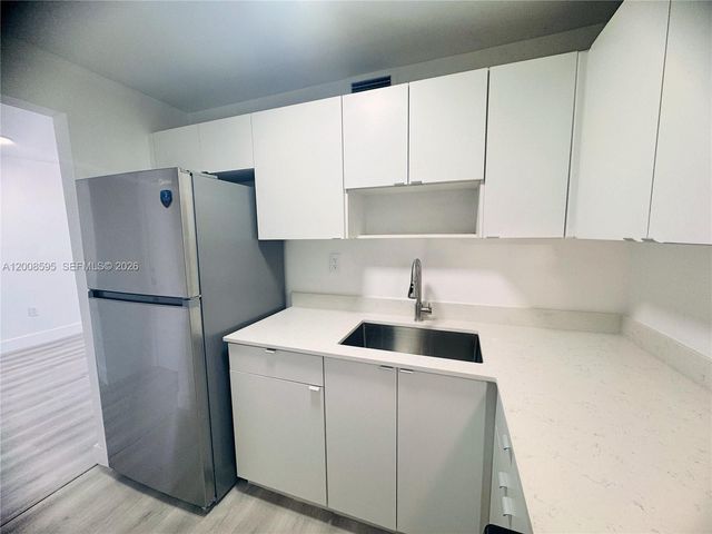 6095 W 18th Avenue S219, Hialeah, FL 33012