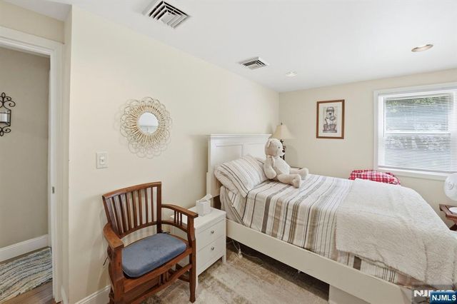 12 Willis Drive, Closter, NJ 07624