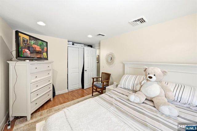 12 Willis Drive, Closter, NJ 07624