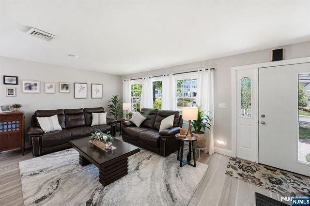 12 Willis Drive, Closter, NJ 07624