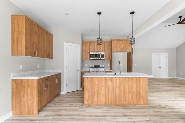 1006 W Pebblebrooke Drive, Ozark, MO 65721