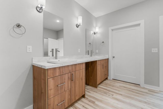 1006 W Pebblebrooke Drive, Ozark, MO 65721