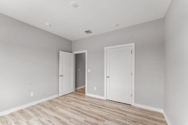 1006 W Pebblebrooke Drive, Ozark, MO 65721