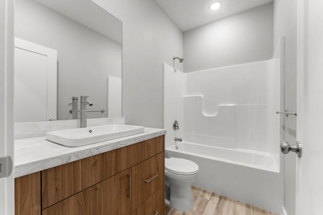 1006 W Pebblebrooke Drive, Ozark, MO 65721