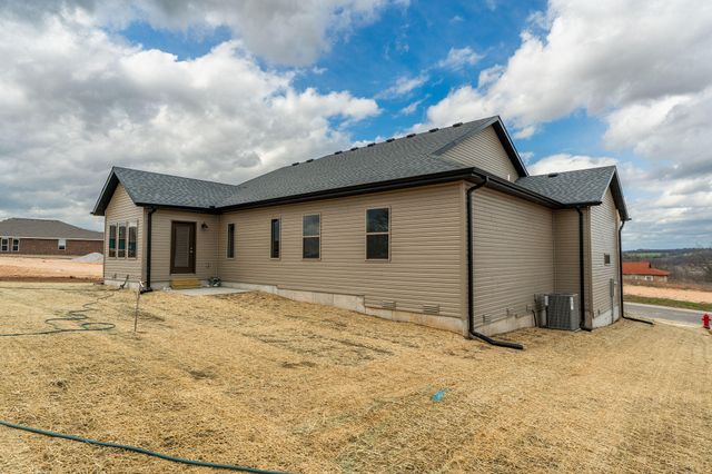 1006 W Pebblebrooke Drive, Ozark, MO 65721