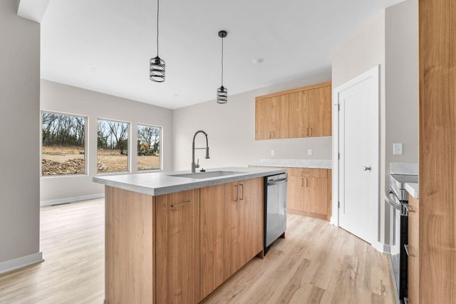 1006 W Pebblebrooke Drive, Ozark, MO 65721