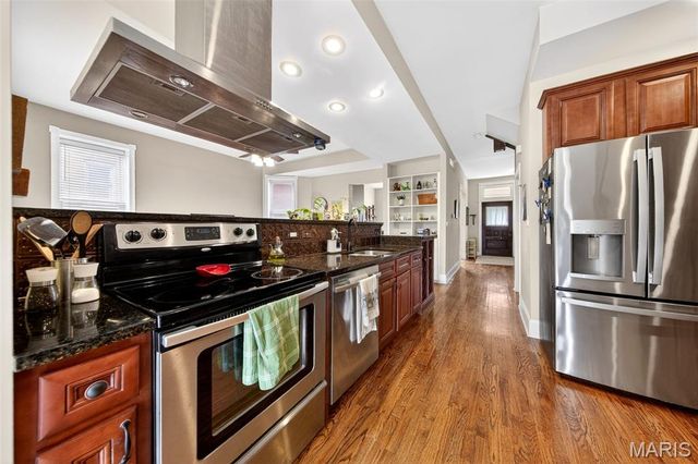 2315 Russell Boulevard, St Louis, MO 63104