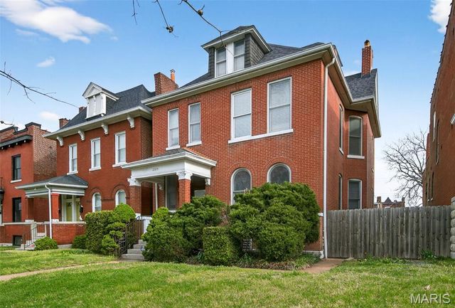 2315 Russell Boulevard, St Louis, MO 63104