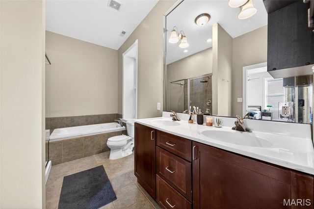 2315 Russell Boulevard, St Louis, MO 63104