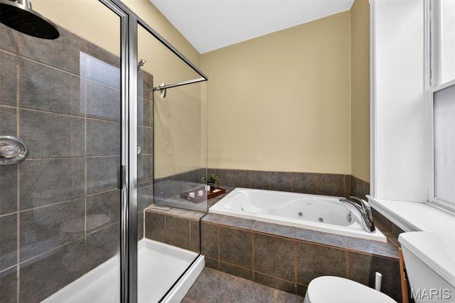 2315 Russell Boulevard, St Louis, MO 63104