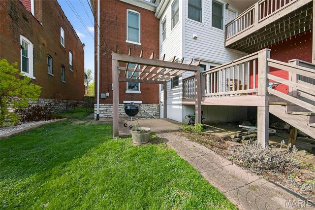 2315 Russell Boulevard, St Louis, MO 63104