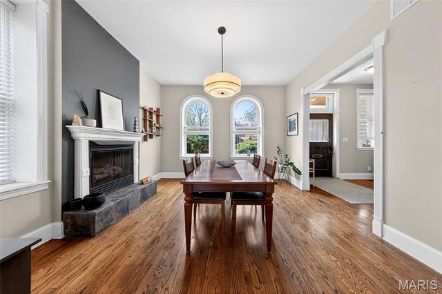 2315 Russell Boulevard, St Louis, MO 63104