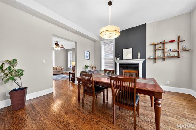 2315 Russell Boulevard, St Louis, MO 63104