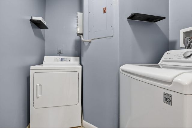 8841 W Sunrise Boulevard, Plantation, FL 33322