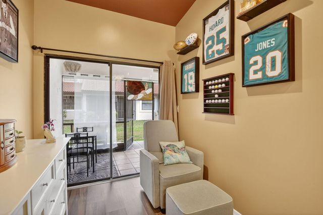 8841 W Sunrise Boulevard, Plantation, FL 33322