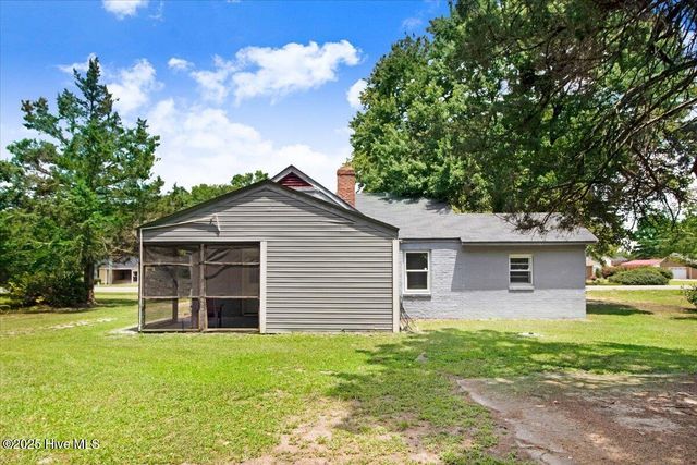 668 E New Hope Road, Goldsboro, NC 27534