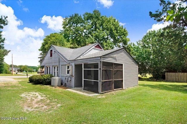 668 E New Hope Road, Goldsboro, NC 27534