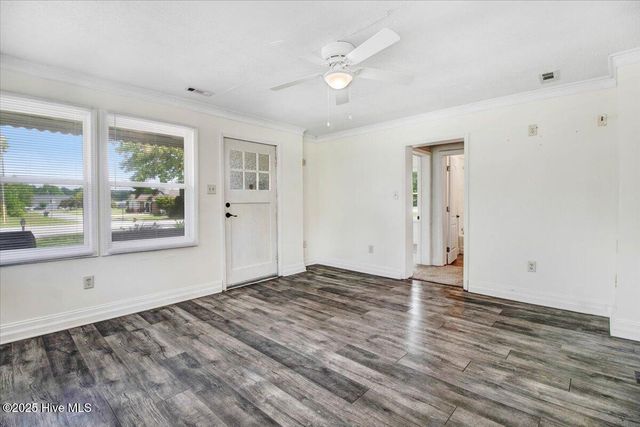668 E New Hope Road, Goldsboro, NC 27534