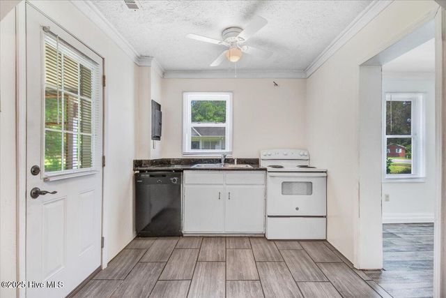 668 E New Hope Road, Goldsboro, NC 27534