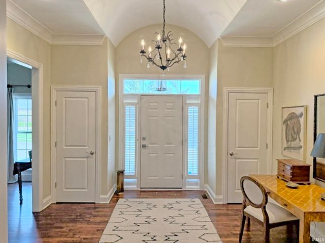 8955 Willowbend Drive, Newburgh, IN 47630