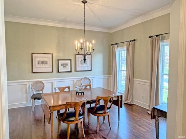 8955 Willowbend Drive, Newburgh, IN 47630