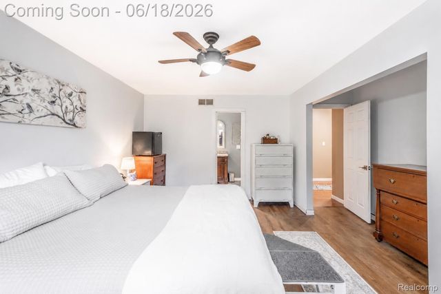 9991 Marshall Road, Green Oak Township, MI 48178