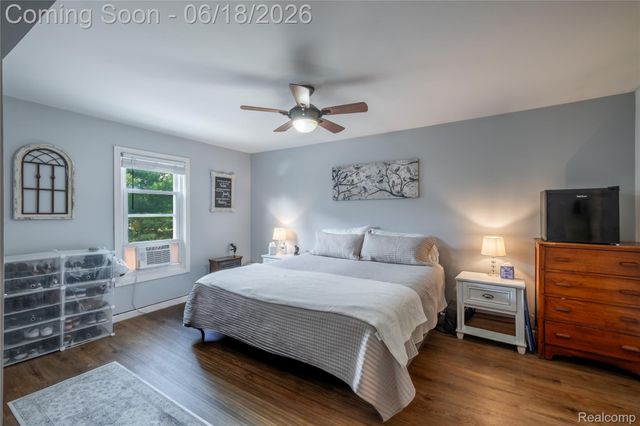 9991 Marshall Road, Green Oak Township, MI 48178