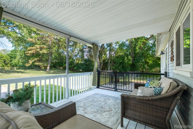 9991 Marshall Road, Green Oak Township, MI 48178