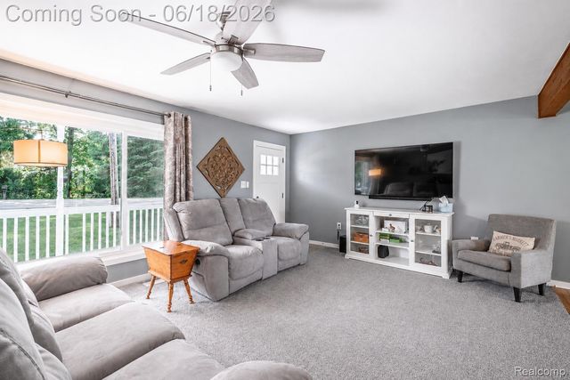 9991 Marshall Road, Green Oak Township, MI 48178