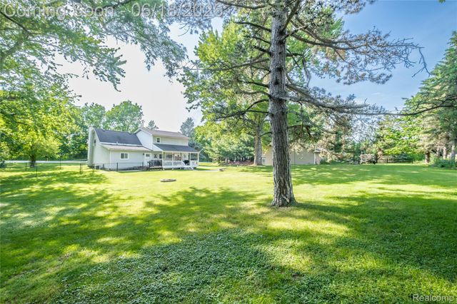 9991 Marshall Road, Green Oak Township, MI 48178
