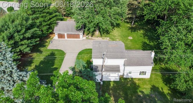 9991 Marshall Road, Green Oak Township, MI 48178